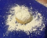 Une image de l'étape 4 de Tarte renversée aux abricots et pignons de pin.