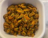 Foto langkah ke 6 dari resep Oseng Kerang Pedas Manis.