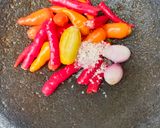 Foto langkah ke 1 dari resep Sambal Seruit Khas Lampung.