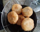 Foto langkah ke 4 dari resep Misro Crunchy diluar lembut di dalam.