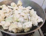ফুলকপি আলুর তরকারি(foolkopi aloor torkari recipe in Bengali) রেসিপির ধাপ 1 ছবি