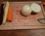 Une image de l'étape 1 de Spaghettis façon bolognaise aux 3 carottes.