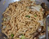 Foto langkah ke 9 dari resep Mie Goreng Magelangan Istimewa.