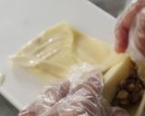 Foto langkah ke 7 dari resep Risol Daging Mozza.