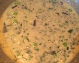 A picture of step 10 of Egg in white gravy.