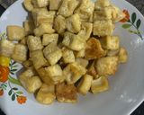 Foto langkah ke 1 dari resep Tahu Dan Udang Tumis Cabe Hijau.