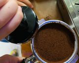 Hình bước làm 1 của món Vào bếp cùng con: cà phê sữa tươi và cà phê kem muối