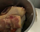 Foto del paso 1 de la receta: Caldo de pollo thermomix