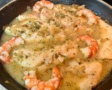 Foto del paso 5 de la receta: Merluza a lo pobre