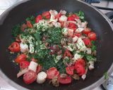 Foto del passaggio 2 della ricetta Linguine al sugo di polipo