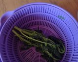 Foto del paso 3 de la receta: Ensaladita de 🥦 brócoli, con...ORTIGAS!