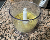 Foto del paso 1 de la receta: Pollo empanado con cacahuete y pistacho al horno