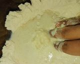 A picture of step 6 of Chocolate and Vanilla Conchas.
