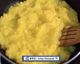 A picture of step 4 of Pineapple Cakes (Video).