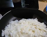Gambar langkah 1 resipi 2:8:26 - Kuey teow goreng fish ball.