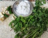 A picture of step 1 of Cauliflower Green Fry.