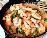 A picture of step 4 of Creamy Chicken with Spinach.