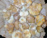 A picture of step 9 of Cheesy smashed potatoes.