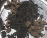 A picture of step 2 of Dry fruits chocolate.