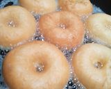 Foto langkah ke 6 dari resep Donat Tape.