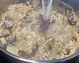 Foto del paso 6 de la receta: Arroz con butifarras y boletus
