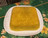 Une image de l'étape 7 de Riz moulé à la pêche, vin blanc et curcuma.