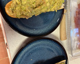 Foto del paso 2 de la receta: Tostada con ibérica con huevo poché