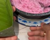 Foto langkah ke 6 dari resep Lupis Buah Naga 🩷.
