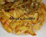 A picture of step 5 of Fried chips with egg.