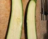 Foto langkah ke 1 dari resep Zucchini stuffed boat & Parmesan Asparagus.