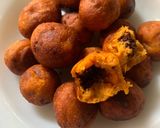 Foto langkah ke 2 dari resep Bola ubi isi coklat (cekodok ubi).