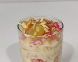 A picture of step 4 of Vermicelli fruit custard.
