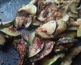 Foto del paso 5 de la receta: Calabacines salteados con salsa agridulce y arroz!!! 🥒🌶🍱🥗🍚