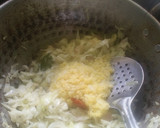 முட்டைகோஸ் கூட்டு (Muttaikosh kootu recipe in tamil) ரெசிபி ஸ்டேப் 2 புகைப்படம்