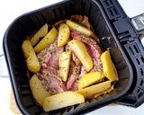 Foto del paso 4 de la receta: Conejo asado en freidora de aire