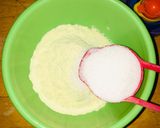 A picture of step 2 of Milk balls (gullisuwa).