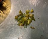Une image de l'étape 3 de Compote de prunes, figues blanches et pétales de rose.