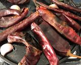 Foto del paso 2 de la receta: Res con ejotes en guajillo (Mole de Res)