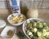 Foto del paso 1 de la receta: Crema fría de calabacín al curry