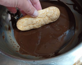 Foto del paso 12 de la receta: Bizcochos de soletilla rellenos de ganache de caramelo salado (sin gluten)