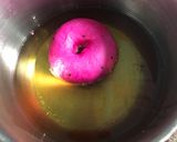 Foto langkah ke 4 dari resep Donat Buah Naga Merah.