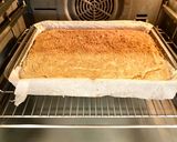 Foto del paso 10 de la receta: Pastel de mantequilla, naranja y plátano, con cobertura crujiente