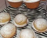A picture of step 5 of Vanilla Muffins.