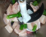 Foto langkah ke 1 dari resep Bistik Ayam Kuah Kuning - MPASI 1y+.