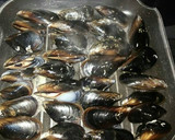 Foto del paso 1 de la receta: Mejillones a la plancha