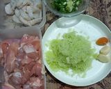 Foto langkah ke 1 dari resep Dimsum Ayam Udang.