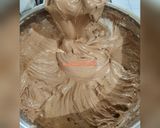 Foto langkah ke 3 dari resep Bolu Coklat ChocoChip Panggang.