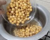 A picture of step 1 of Kathiawadi Cholay.