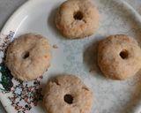 A picture of step 3 of Bread donuts.
