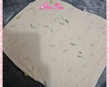 A picture of step 2 of Green Garlic Paratha.